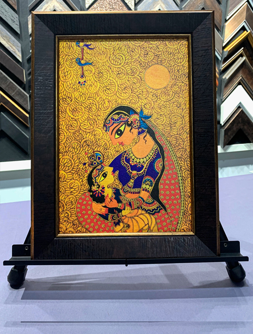 Biggest collection of Indian culture and Indian religious framed photos in different sizes ranging from 5x7 inches to 2x4 feet. Custom framing for these photos is also available.